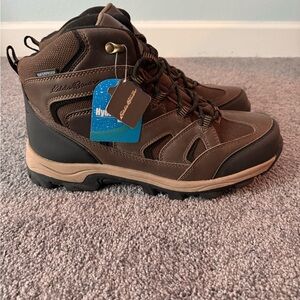 NWT Eddie Bauer Brown Waterproof Boot Size 12